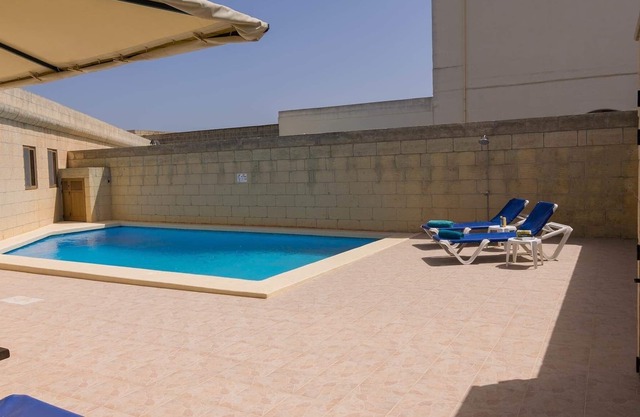 Gozo Inn Cittadella Sleeps 9 with private pool, and garden