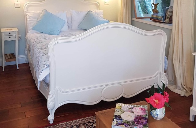 Grace's Studio at Lamorna Hideaway in the heart of the idyllic Lamorna Valley