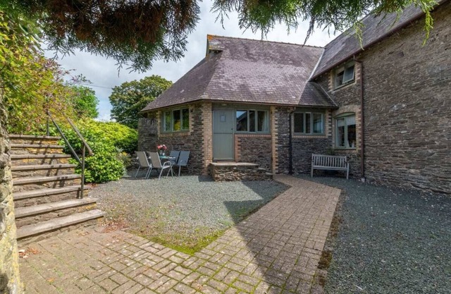 Grade II Old Engine House, on the SW Coast Path