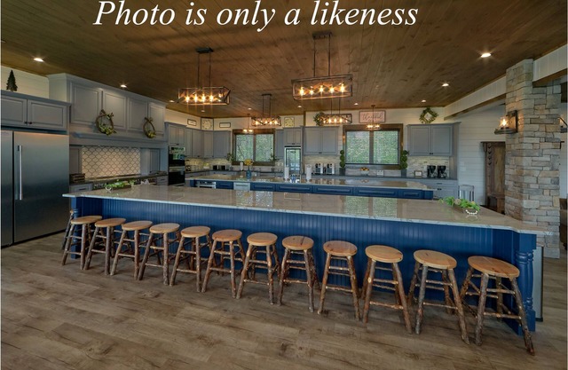 Grand Forge Lodge - 16 Bedrooms in the MIDDLE of Pigeon Forge! Loaded!