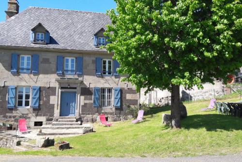 Grand gite 12 personnes proche du Lioran