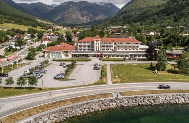 Grand Hotel Skei - Unike Hoteller