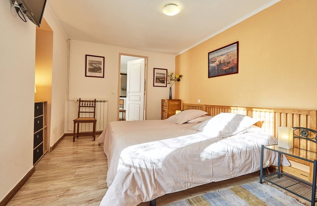 GRAND JUNO Beautiful F2 in the heart of the landing beaches/2 bathrooms