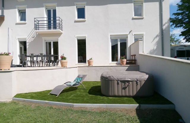 Grande Maison de Campagne Proche Montagne