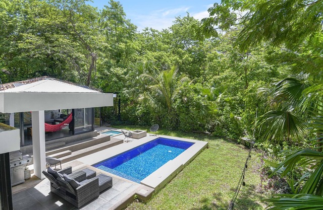 Great House in Tamarindo w Pool