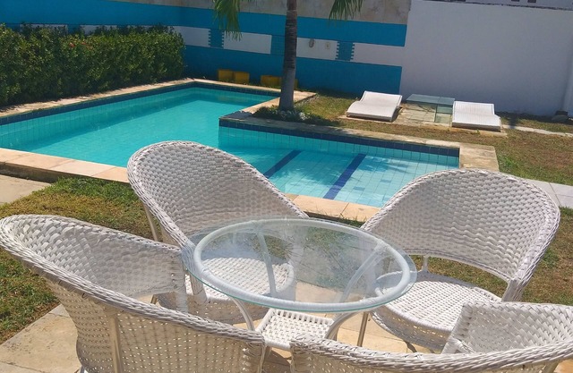 Great house with pool 500m from the sea
