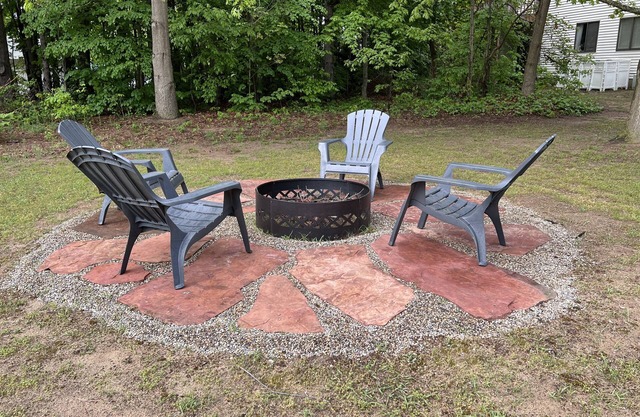 Great Location-2 minutes to Downtown/Blue Star Walking/Bike Trail @ Front Door