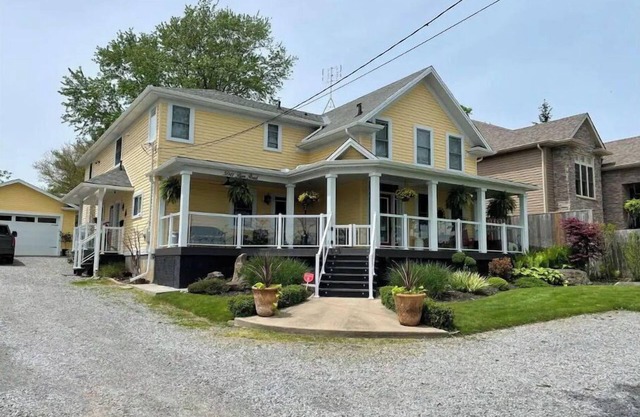 Great Place, Lots of Room & Close to the Falls!