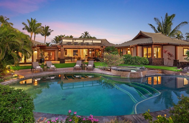 Great Vacation Home in Mauna Lani - Private Bedrooms, Pool, Sundeck!