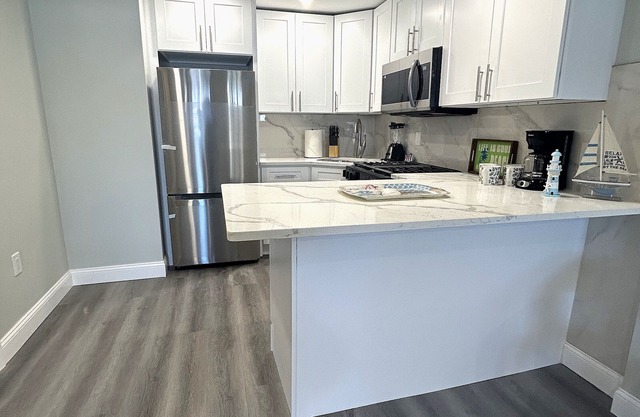 Great Winter Rental pricing Re-Model Fantastic 2-Bdrm NorthEnd