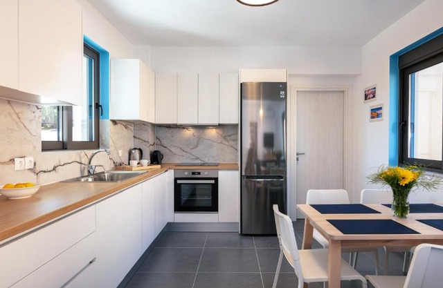 Greek Sky - New modern apartment with shared pool