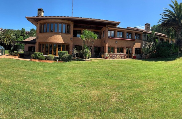 Green Suite at Basque Palace