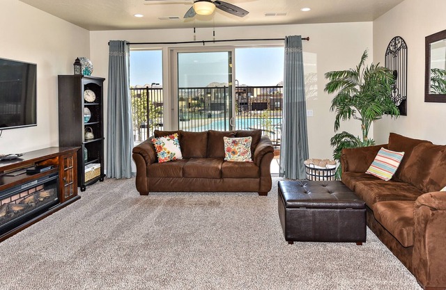Greenwind at The Ledges Golf Club *Resort Amenities Included!
