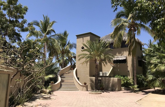 Gringo Hill - Family style