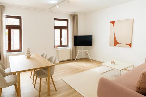 Großzügige renovierte Wohnung in Köln - Nähe Rhein, Messe & City