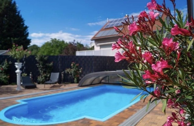 Großzügiges Ferienhaus mit Pool