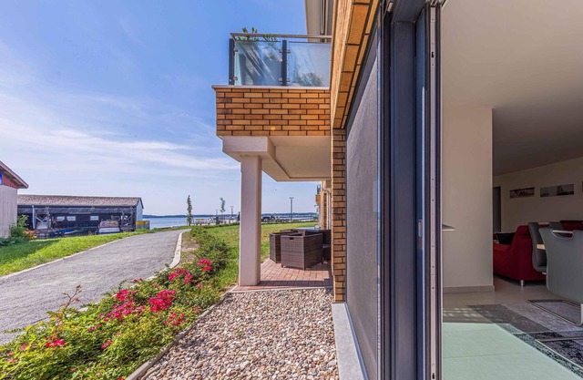 Ground floor 5-star vacation apartment Leonie with large terrace