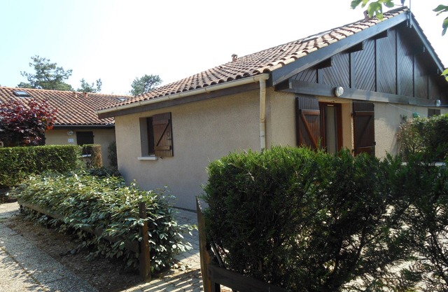 Ground floor apartment with private garden