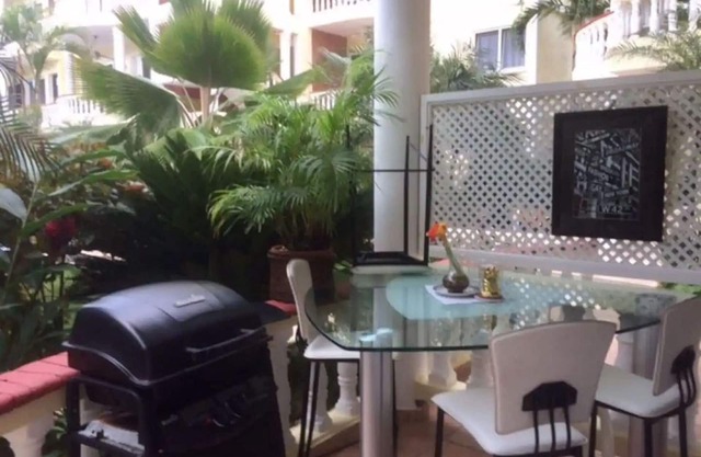 Ground floor condo in central Cabarete, with pool/AC/Internet/cable TV/parking