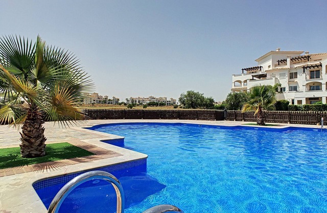 Ground floor family apartment, free wifi, patio, free parking