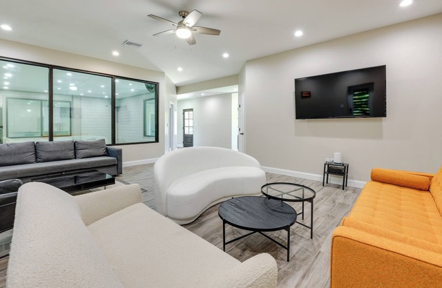 Group Getaway in Jupiter: Indoor Pool & Backyard