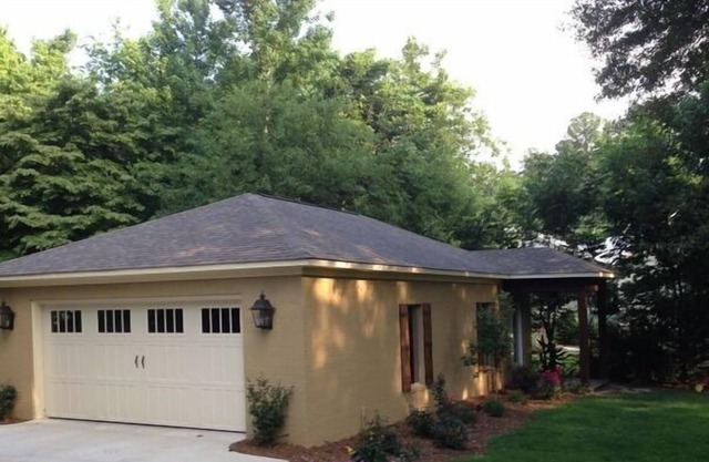 Guest House close to Oxford Square and Ole Miss Campus