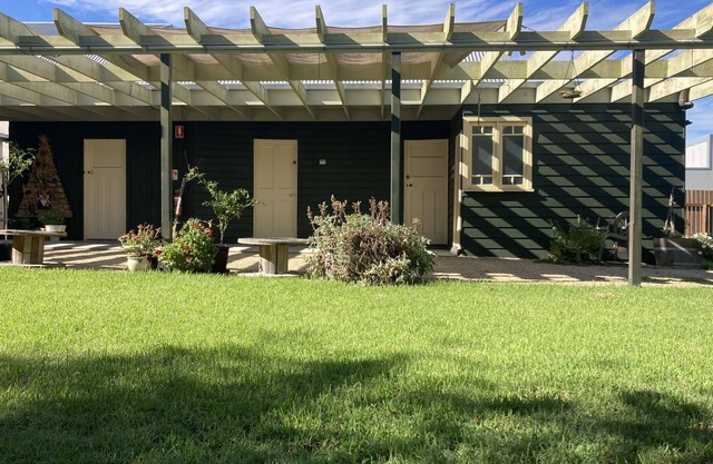 Guest House - Heart of Dungog CBD with a fabulous view