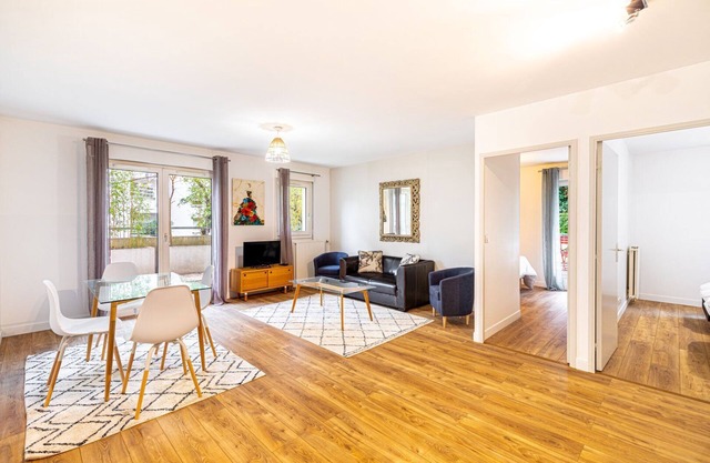 GuestReady - Enchanting place to stay in Suresnes