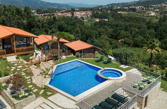 GuestReady - Fernandes Guest House - Bright Suite