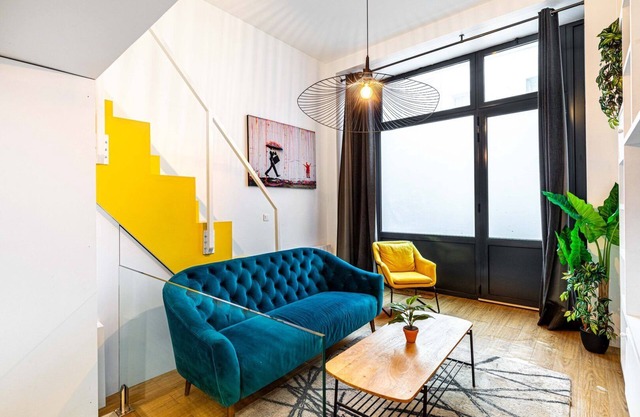 GuestReady - Original Duplex in the 11th District