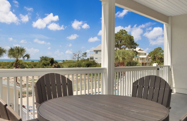 Gulf Front, Community Pool, End Unit, Elevator~Dunes Club 1A