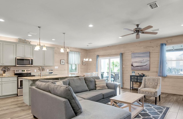 Gulf Shores | Outdoor Pool | Beach Access
