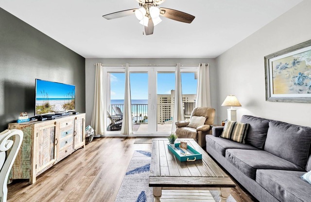 ☀️Gulf Views | Steps to Private Beach Access | Laketown Wharf 906☀️