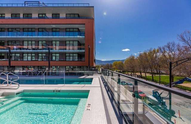 gyro beach escape resort