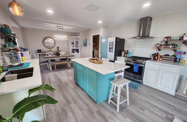 H20 Paradise.Waterfront and close to Galveston beach!