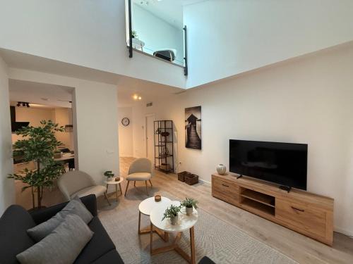 H2M Postigo Duplex terrace 2 bathrooms, Smart TV, Oven