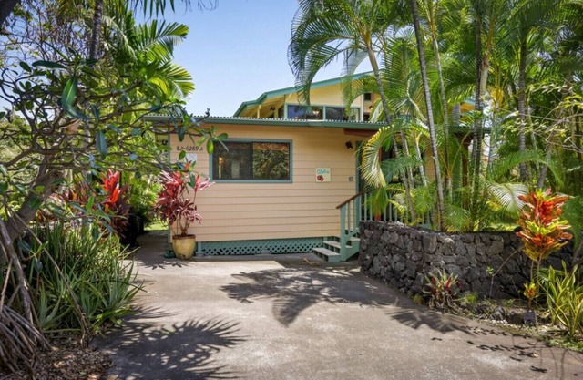H6-The Dolphin Bay Estate