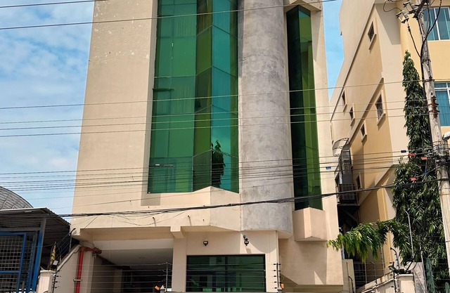 Habitación Doble Deluxe Privada Frente al Aeropuerto