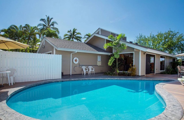 Hale Nani Loa - White Sands Beach Home by Kona Now