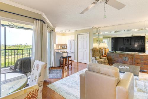 Half-Mi to Jupiter Beach Condo with Ocean Views!