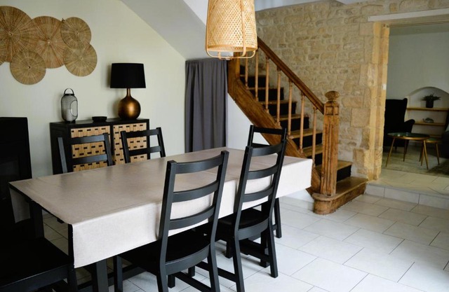 Halte Lutine - Maison chaleureuse en pierres