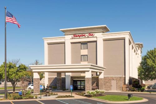 Hampton Inn Grand 