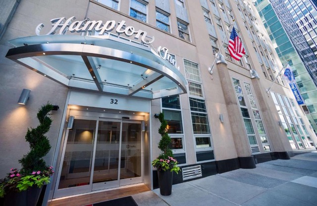 Hampton Inn District 