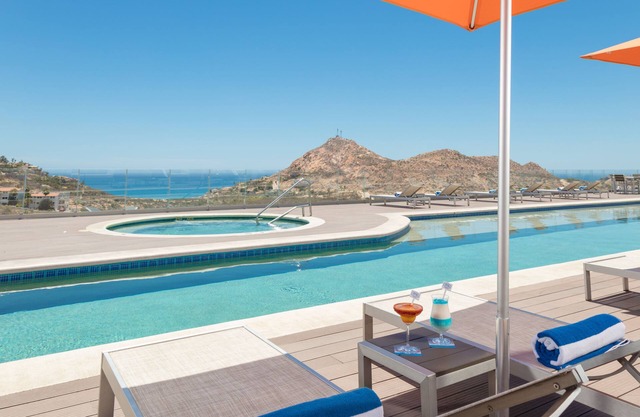 Hampton Inn & Suites by Hilton Los Cabos