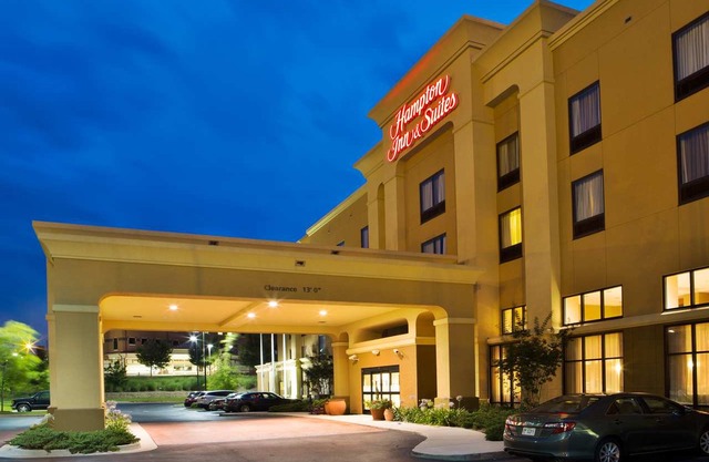 Hampton Inn & Suites Laurel