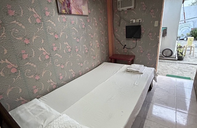 Happy Inn Pension House