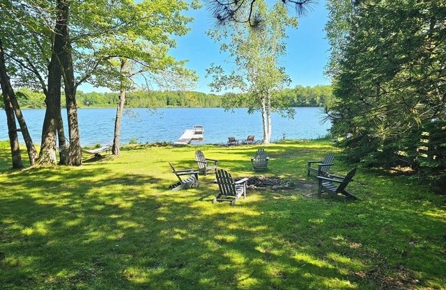 Happy Shores Log Cabin on Spooner Lake