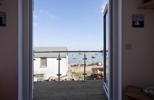 Harbour View, with stunning views Felixstowe Ferry
