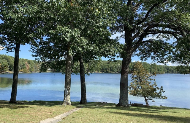 Harper Lake Hideaway Fishing/Hunting Nearby- Only a few miles from Big Manistee!