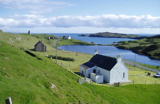 Harris White Cottage
